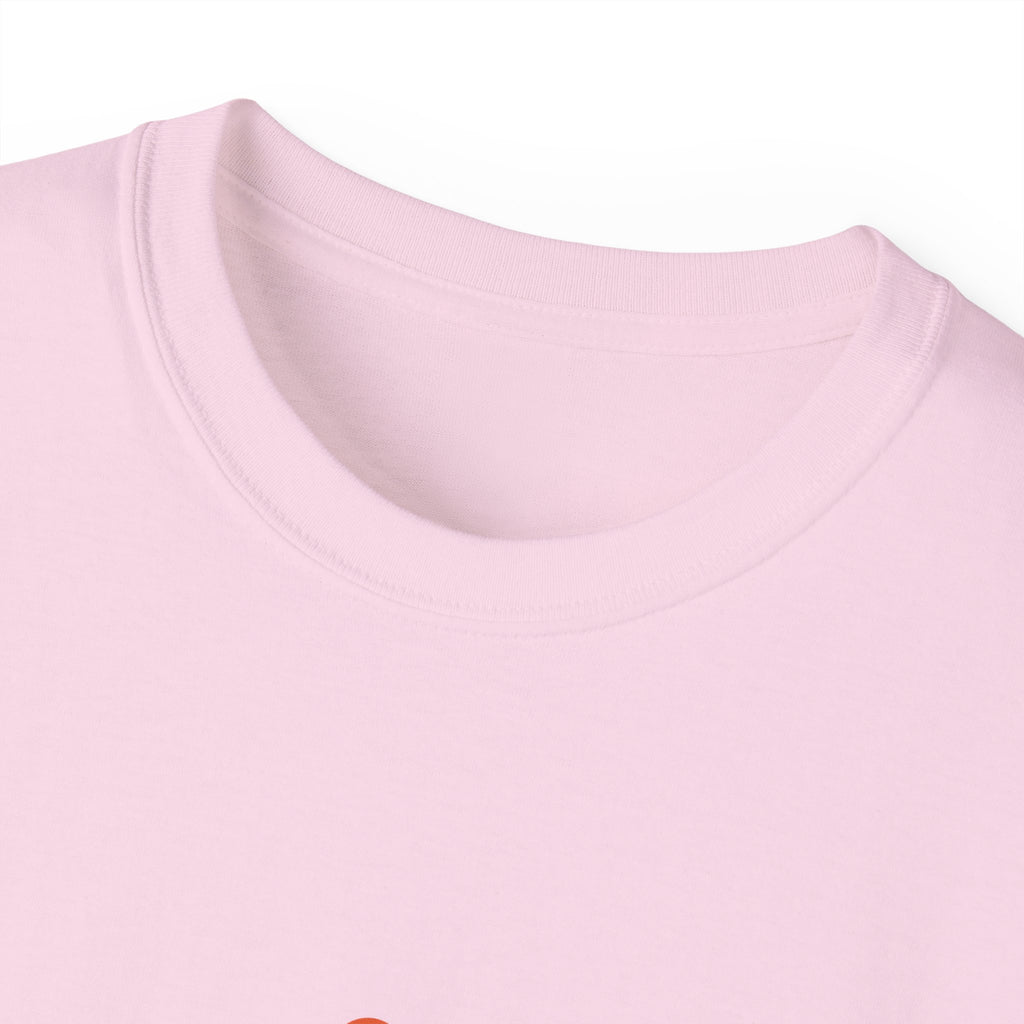 Groovy Mama Tee — Retro Flower Mother’s Day Gift