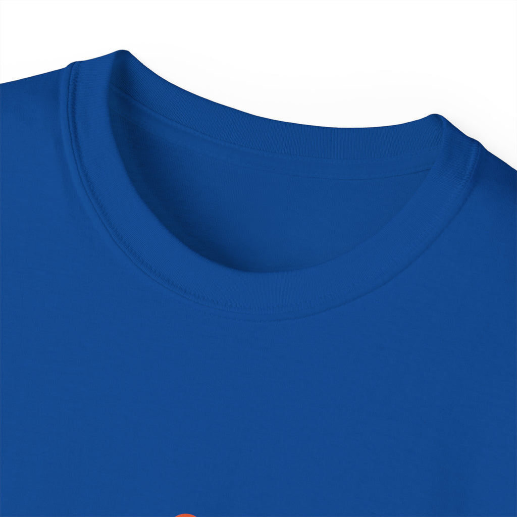 Groovy Mama Tee — Retro Flower Mother’s Day Gift