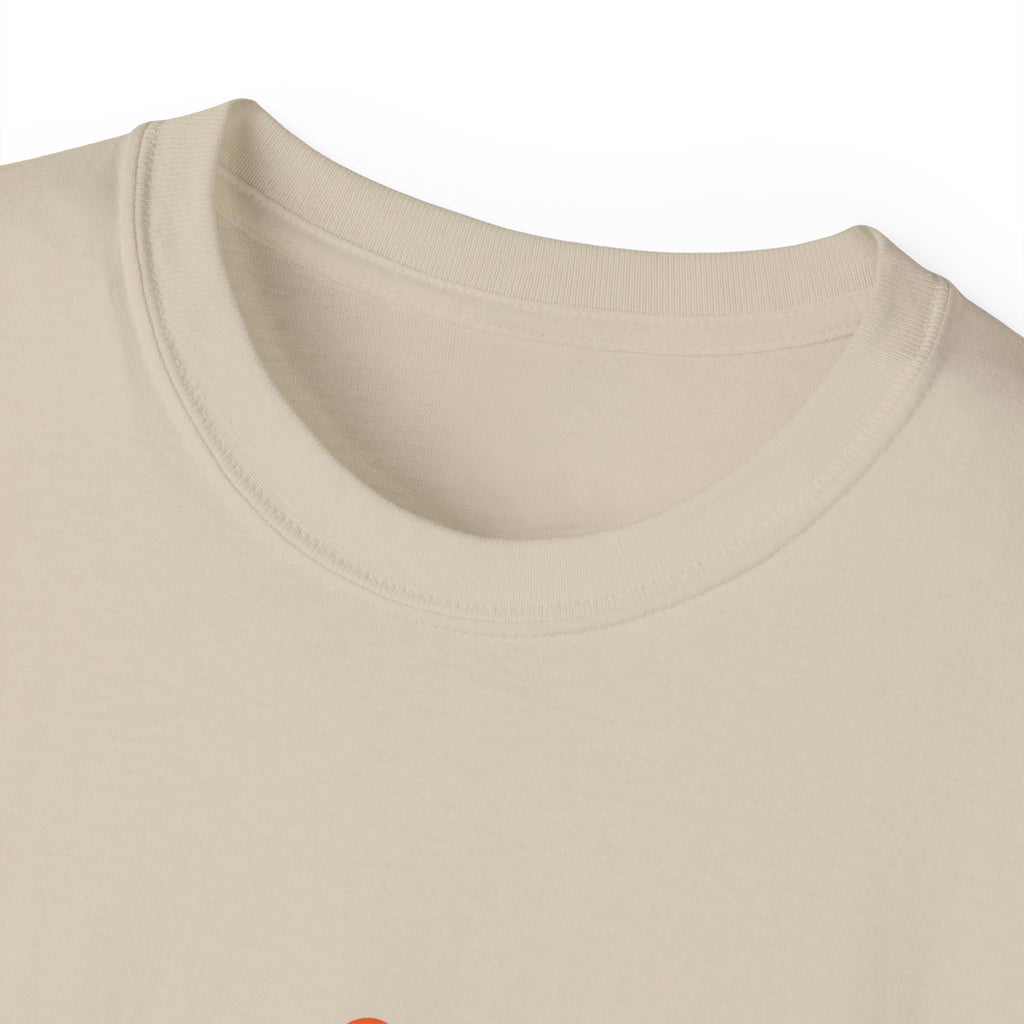 Groovy Mama Tee — Retro Flower Mother’s Day Gift