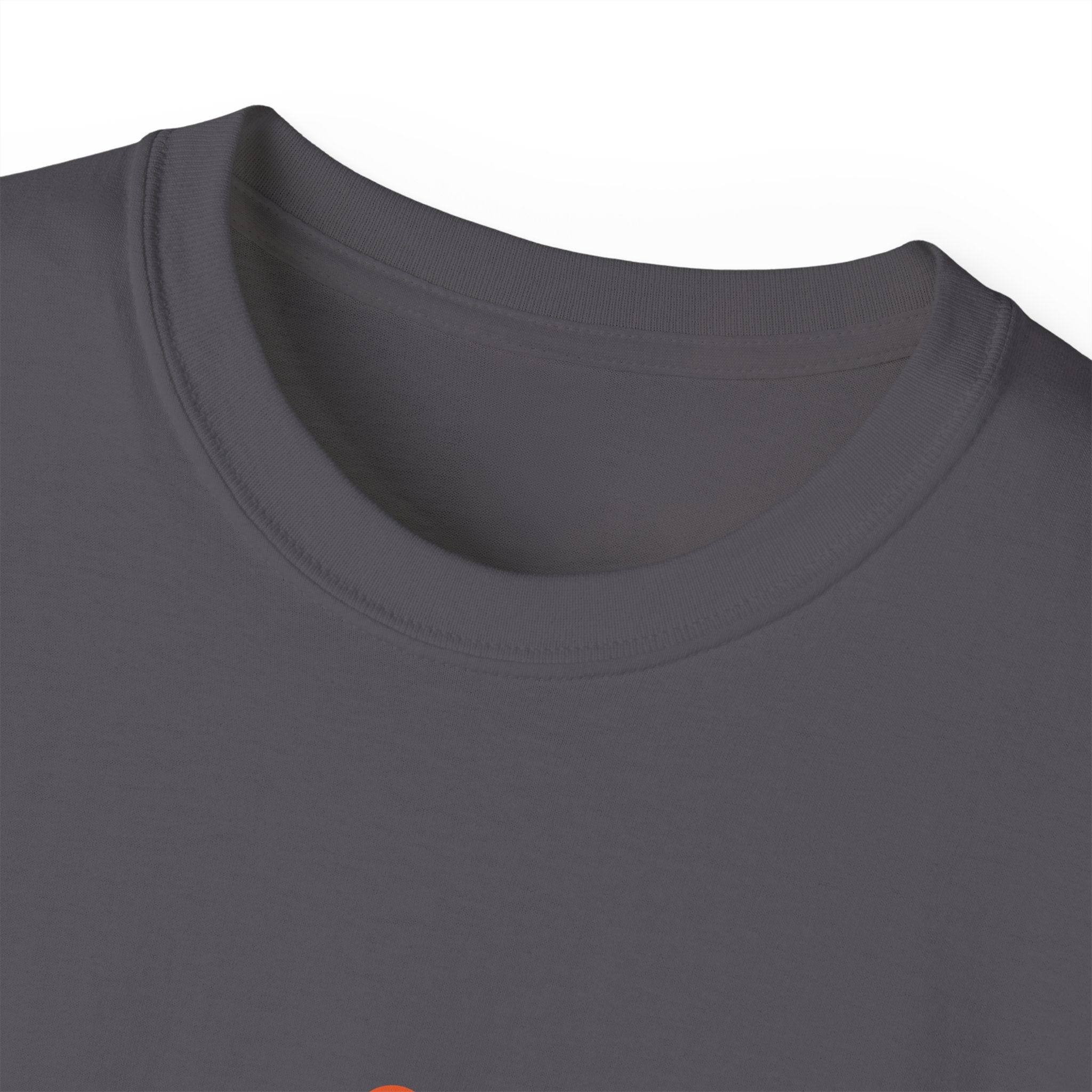 Groovy Mama Tee — Retro Flower Mother’s Day Gift