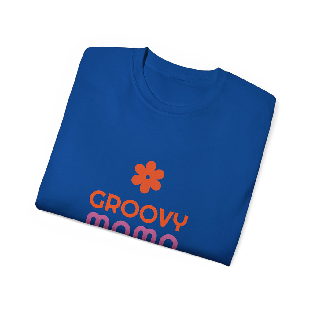 Groovy Mama Tee — Retro Flower Mother’s Day Gift