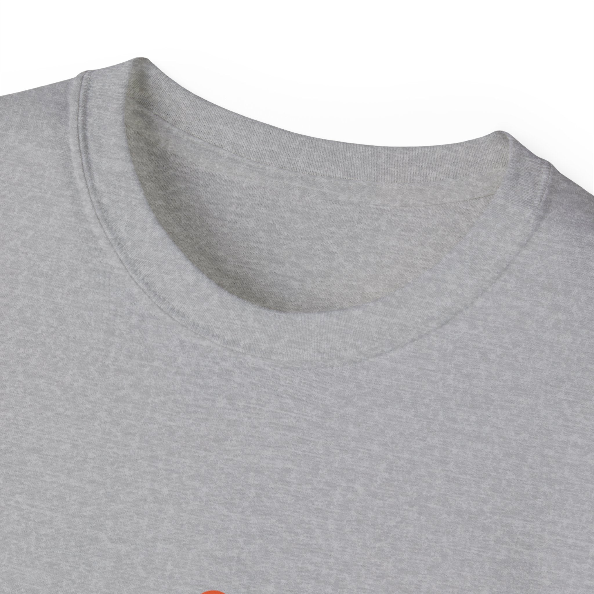 Groovy Mama Tee — Retro Flower Mother’s Day Gift