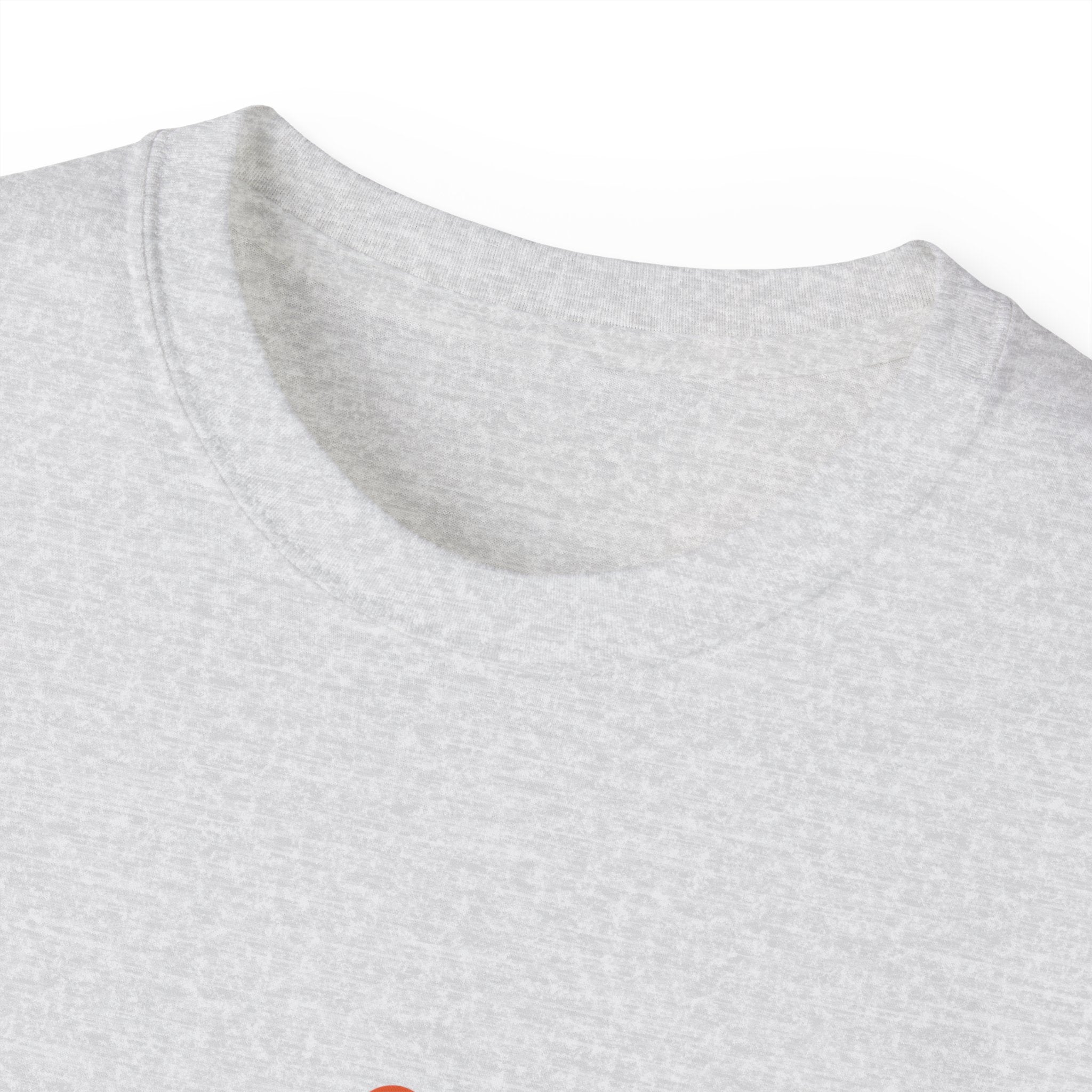 Groovy Mama Tee — Retro Flower Mother’s Day Gift